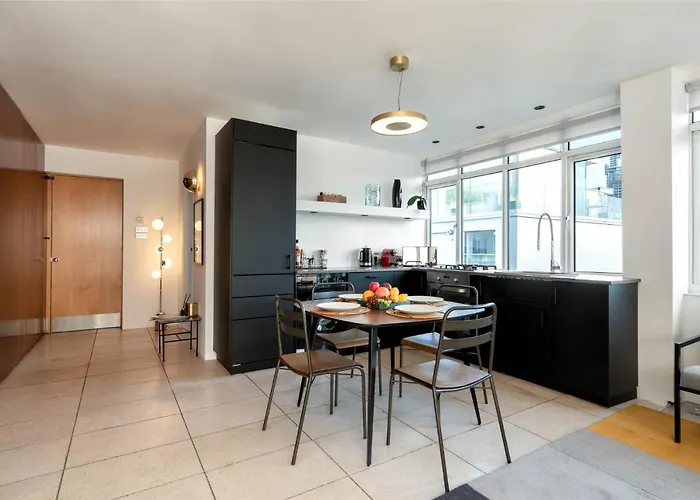 D8 - Hoxton Square Penthouse