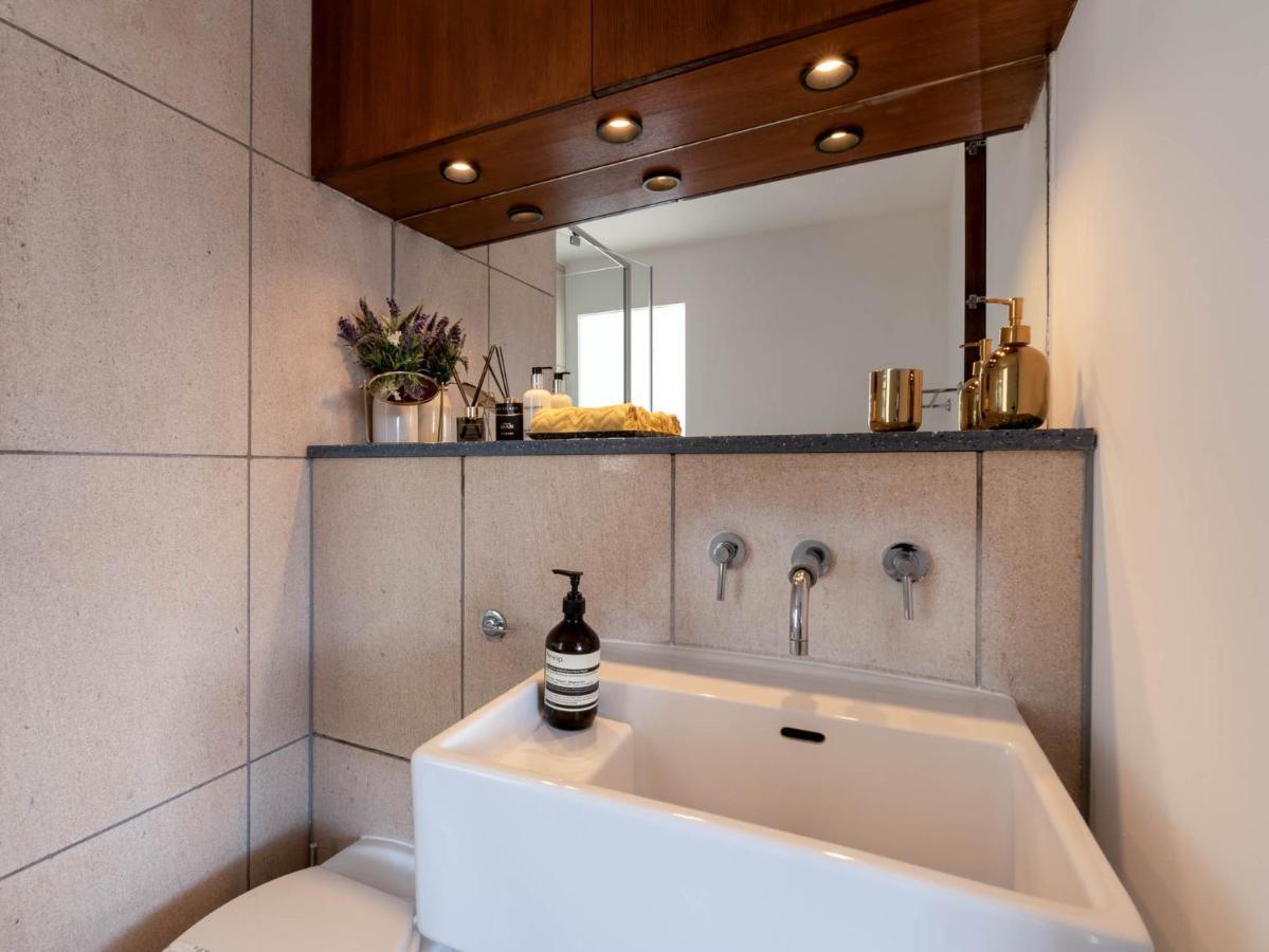 D8 - Hoxton Square Penthouse Апартаменты Лондон